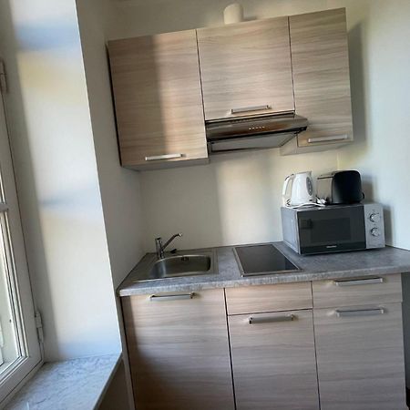 Yoga Residence Apartments Талин Екстериор снимка