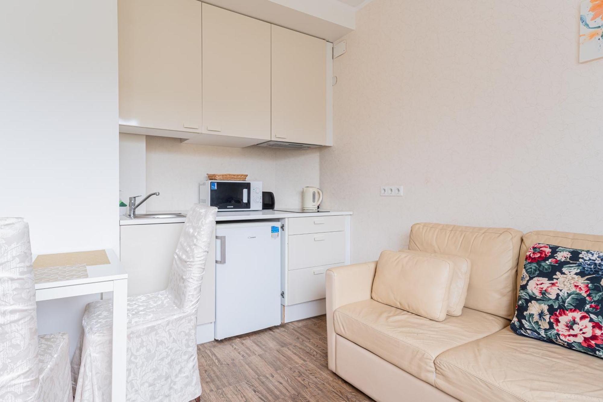 Yoga Residence Apartments Талин Екстериор снимка
