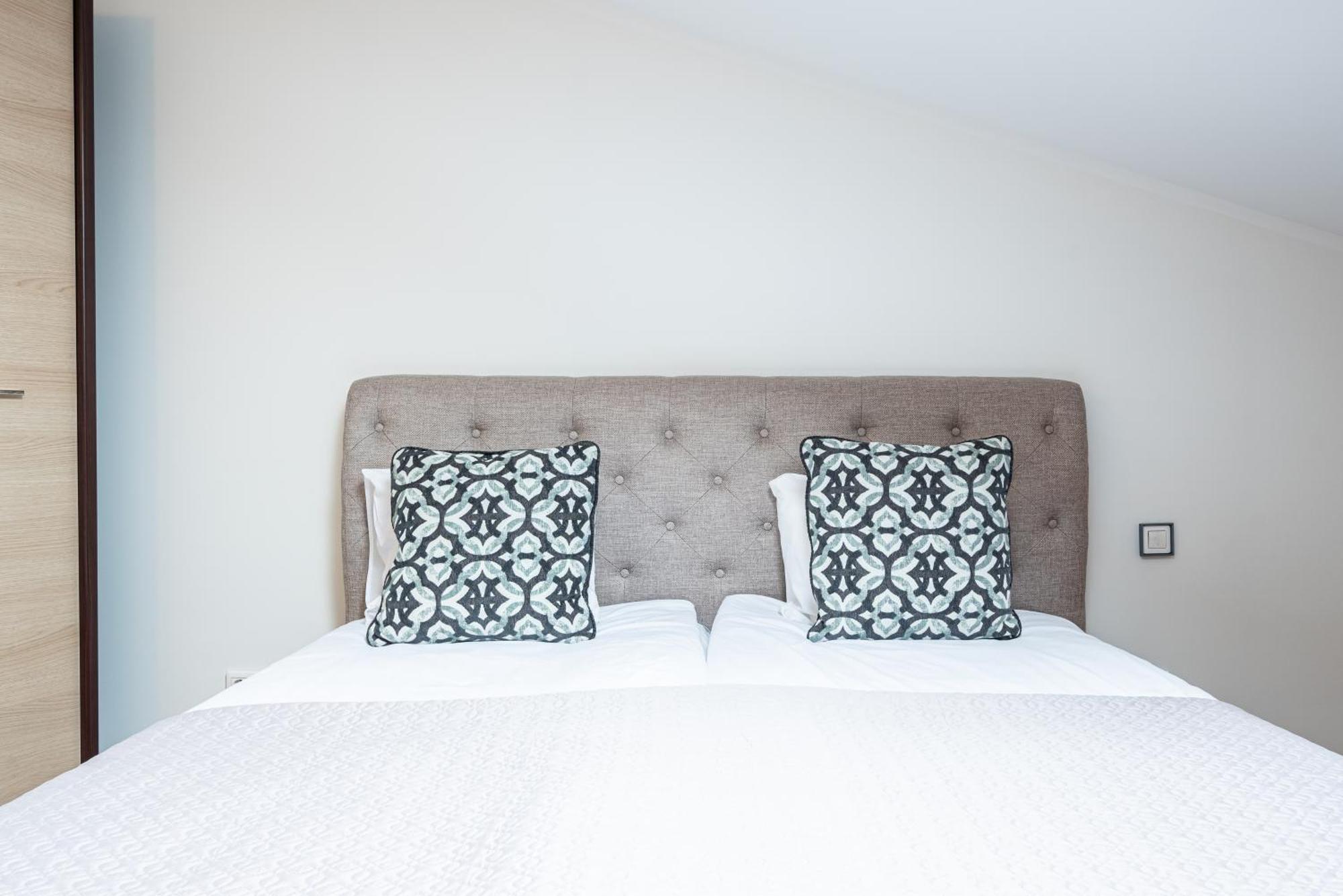 Yoga Residence Apartments Талин Екстериор снимка