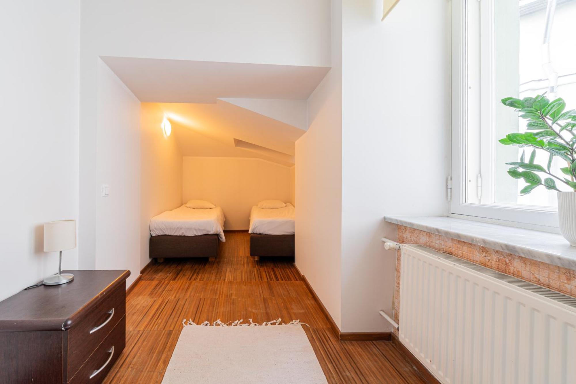 Yoga Residence Apartments Талин Екстериор снимка