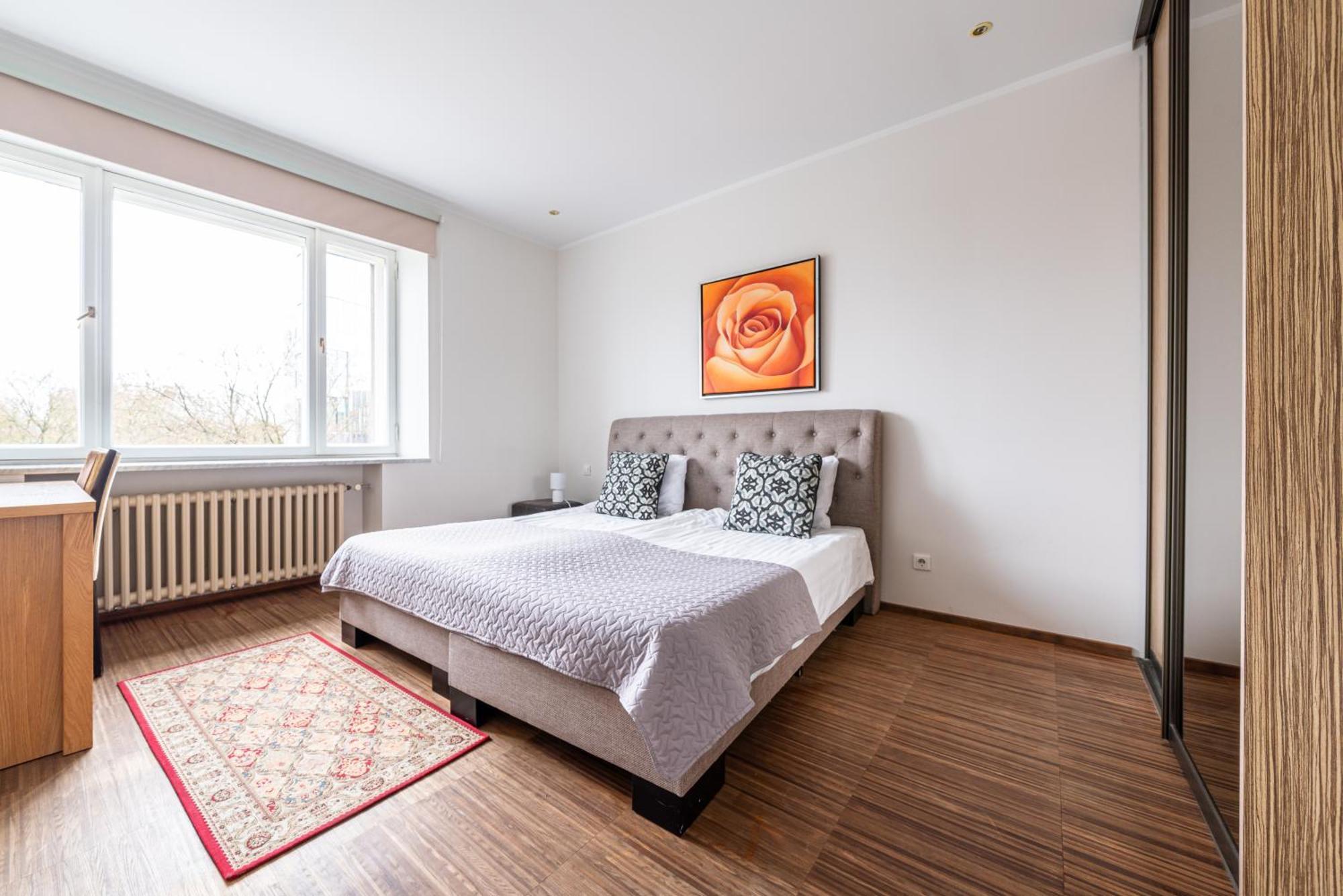 Yoga Residence Apartments Талин Екстериор снимка