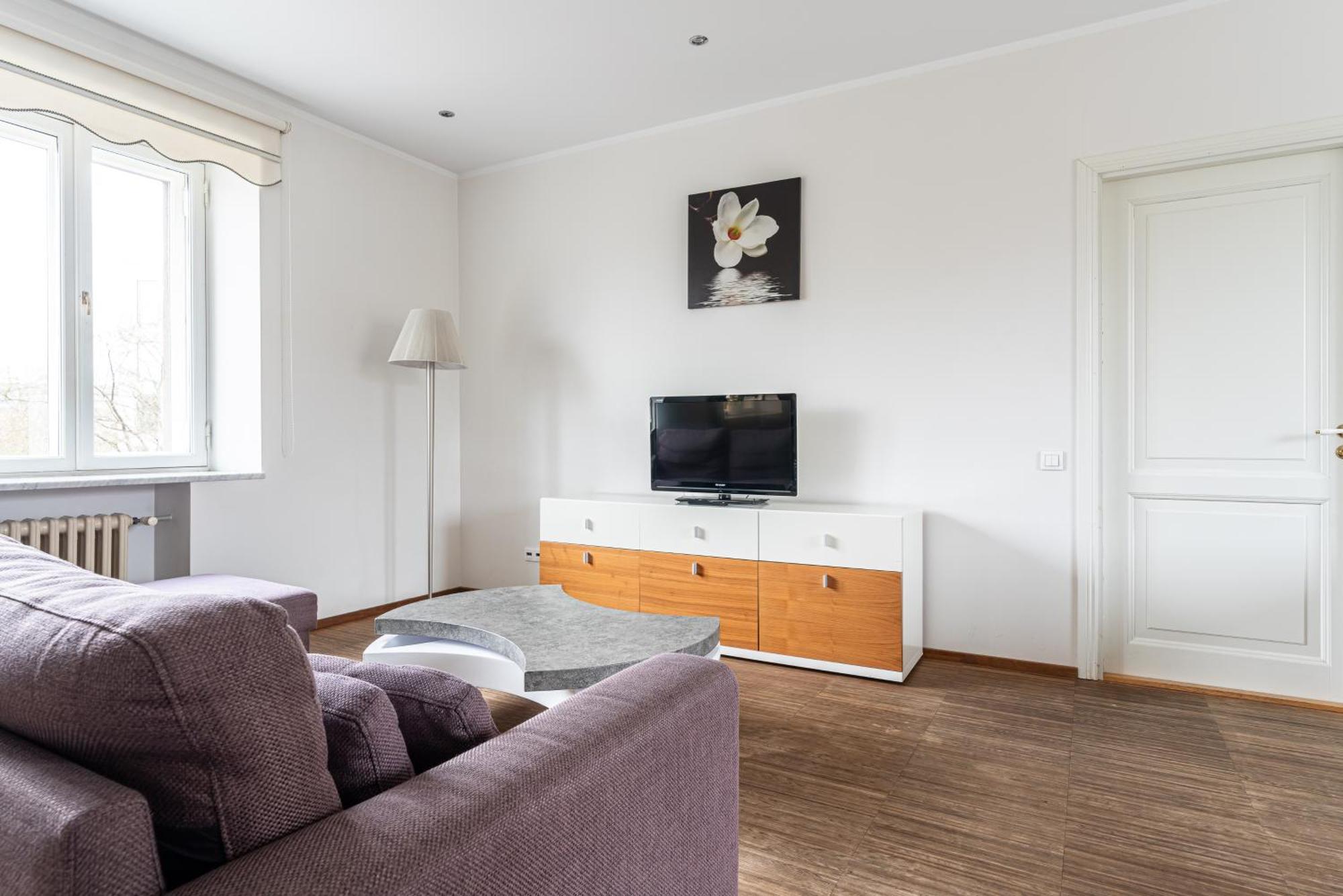 Yoga Residence Apartments Талин Екстериор снимка