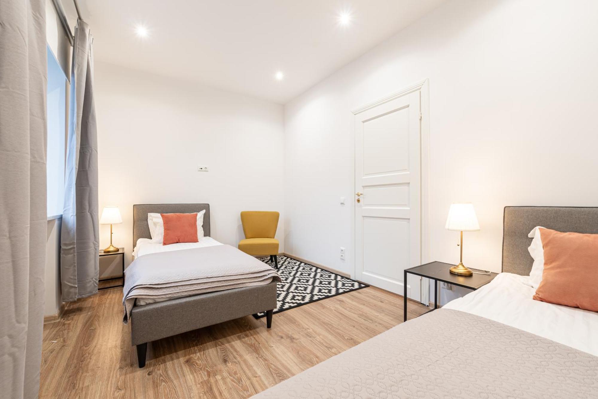 Yoga Residence Apartments Талин Екстериор снимка