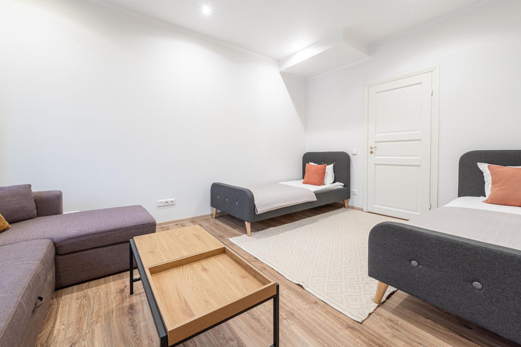 Yoga Residence Apartments Талин Екстериор снимка