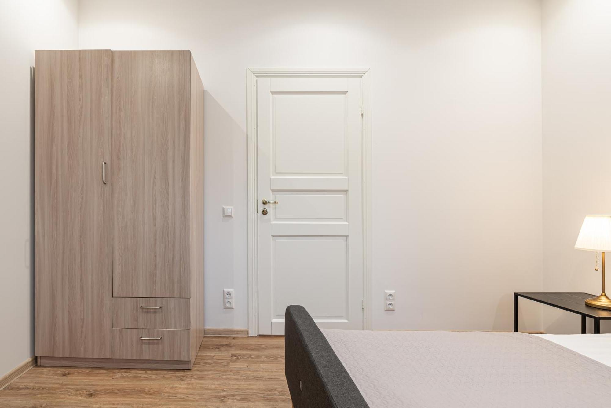 Yoga Residence Apartments Талин Екстериор снимка