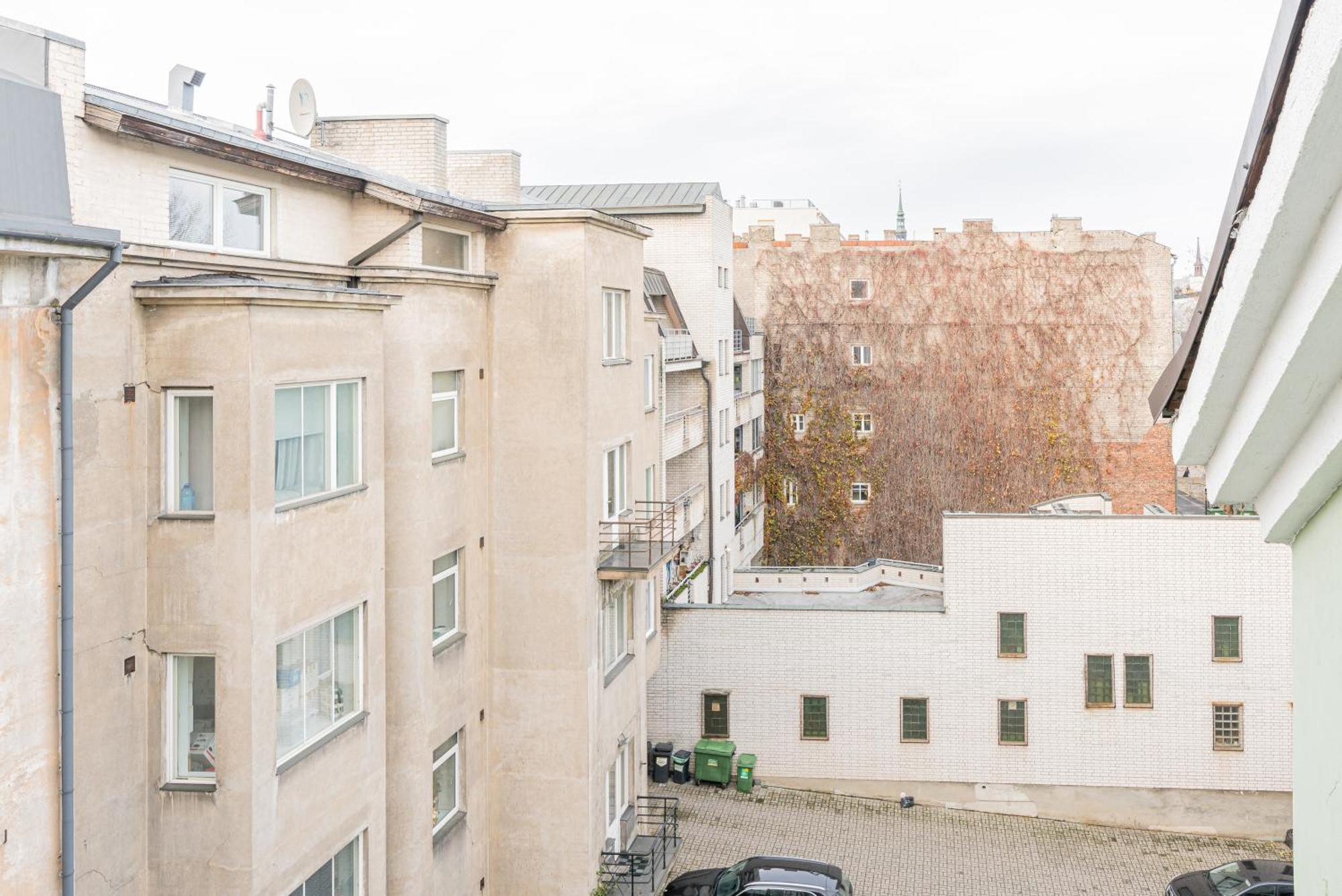 Yoga Residence Apartments Талин Екстериор снимка